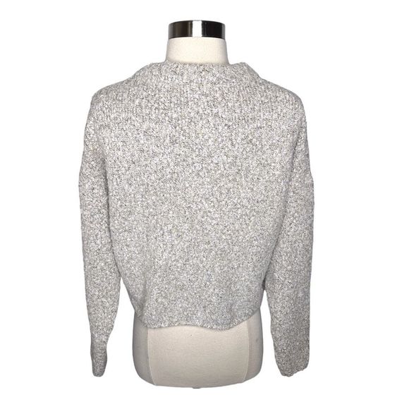 Urban Outfitters V-Neck Marled Gray Sweater - Size Small - Picture 3 of 4